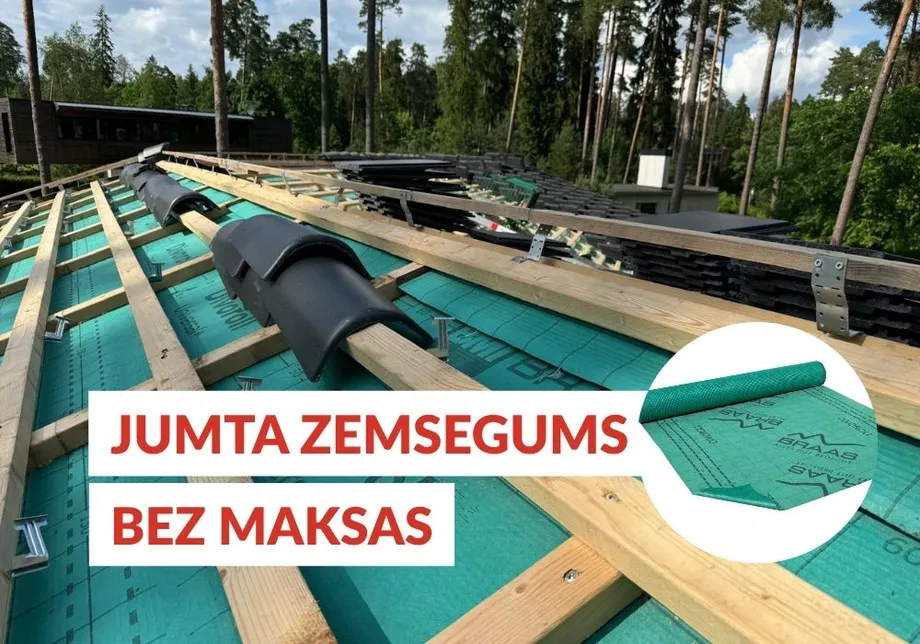 Zemsegums jumta konstrukcijā ar akcijas tekstu pāri tam